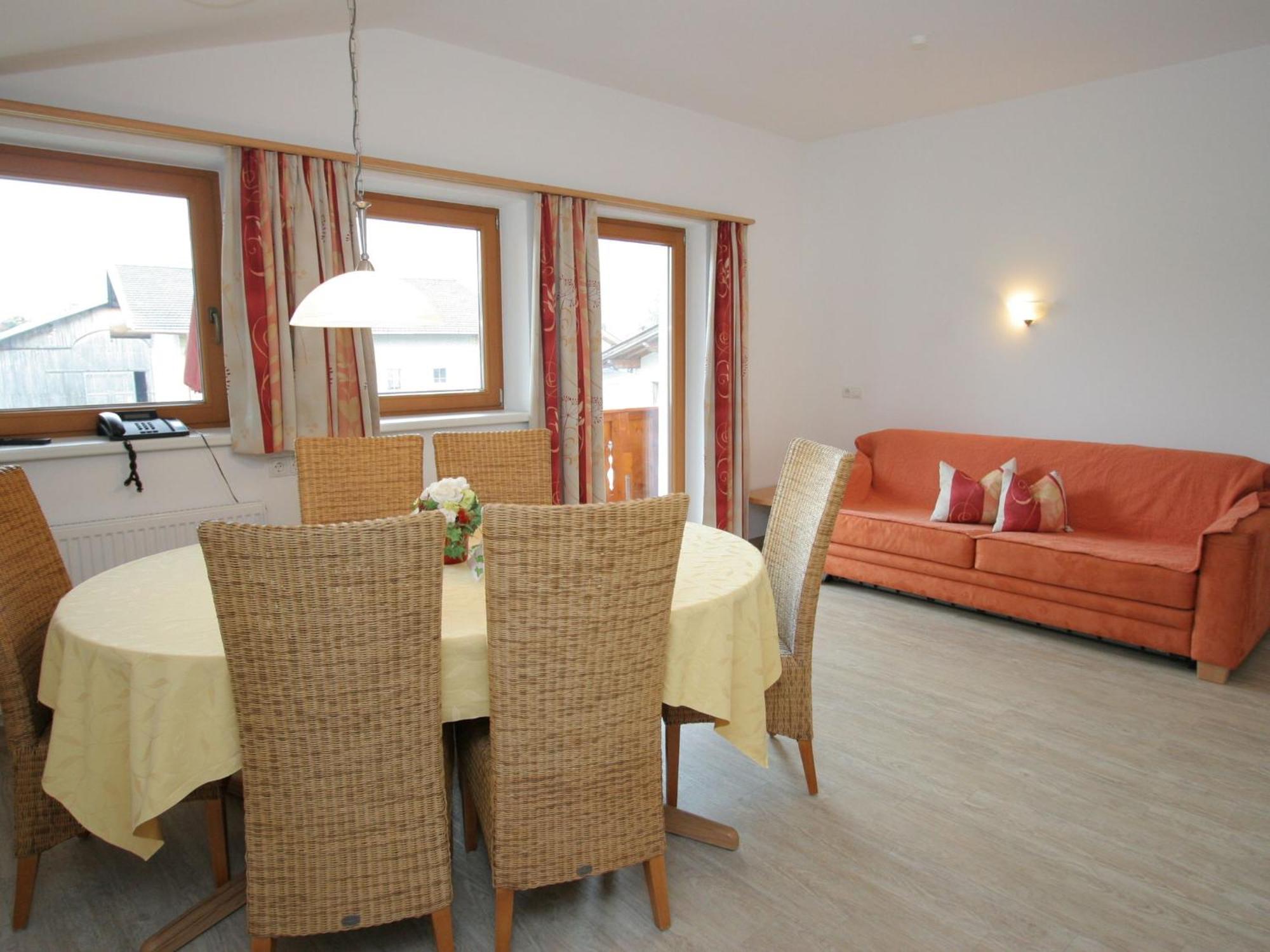 Charming Apartment In Uderns With Balcony Exterior foto