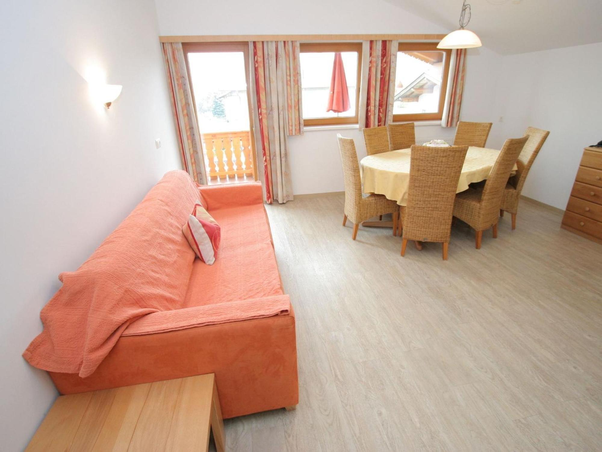 Charming Apartment In Uderns With Balcony Exterior foto